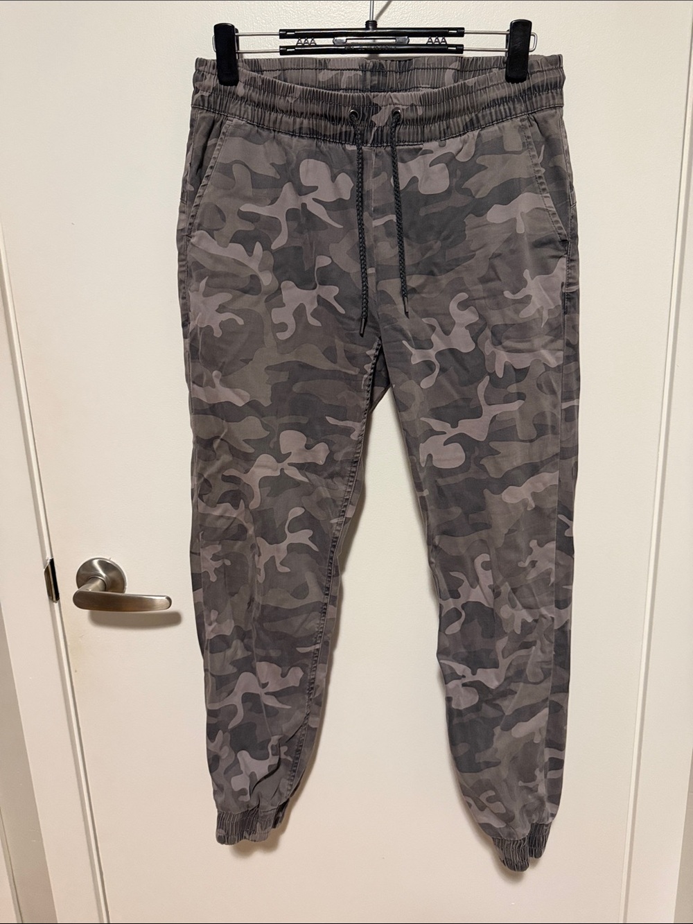 Gray Camo Women's Jogger Pants - Casual Elastic Waist